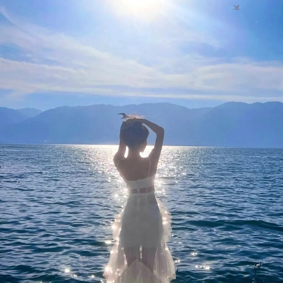 离婚后，夫人她惊艳全球